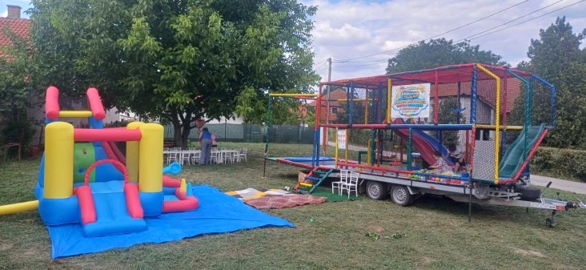 Veseli Karavan pokretna igraonica